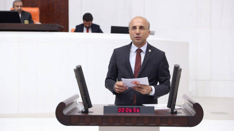 CHP Milletvekili Aşkın Genç, TÜİK'in bugün açıkladığı enflasyon verilerini eleştirdi.