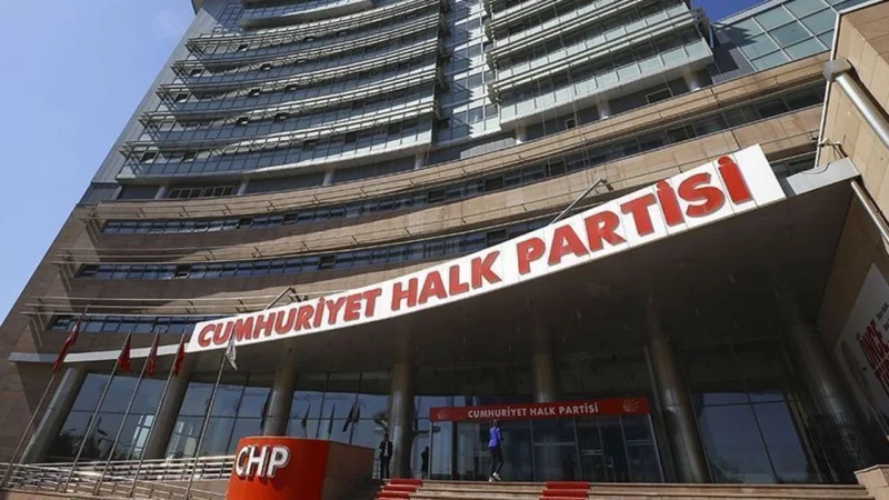 İzmir aday tanıtım toplantısını 14 Şubat’ta yapması beklenen CHP, Genel