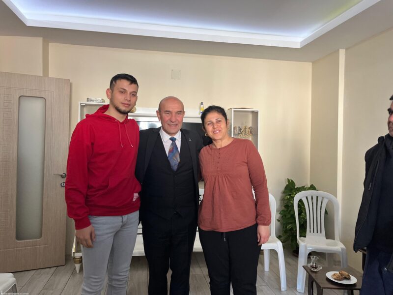 Kahramanmaraş merkezli 6 Şubat depremlerinin birinci yıldönümünde Osmaniye'ye giden İzmir