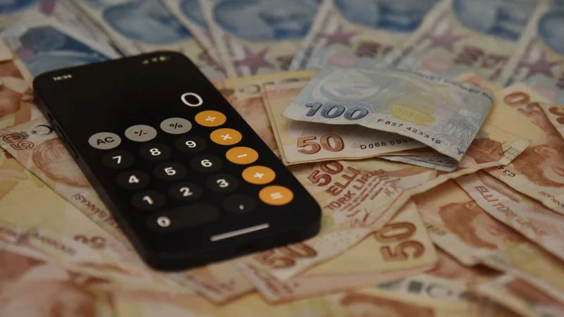 Yargı alanında düzenlemeler içeren 8. Yargı Paketi, dün Meclis Başkanlığı'na