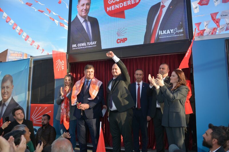 CHP Menderes Belediye Başkan Adayı İlkay Çiçek’in seçim ofisi coşkuyla