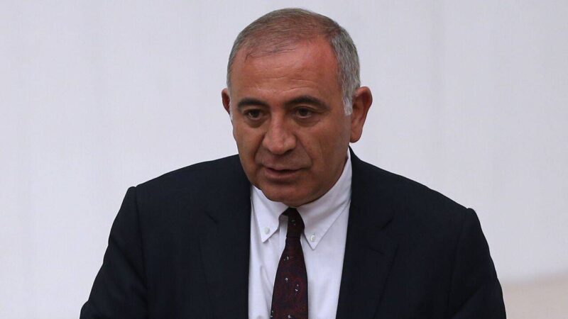 CHP'den istifa eden Gürsel Tekin, istifa dilekçesini 15 gün önce