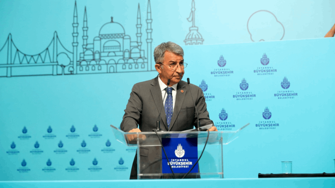 İBB İYİ Parti Grup Başkanvekili Suat Sarı, göreve başladıktan 2