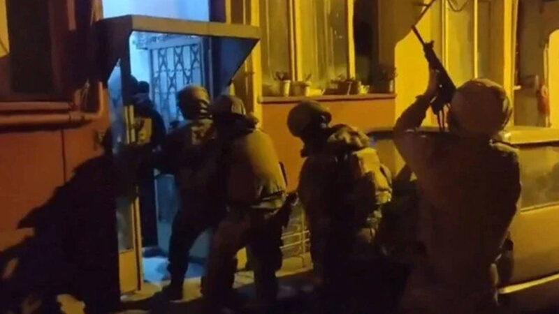 İçişleri Bakanı Ali Yerlikaya, İstanbul'da eş zamanlı düzenlenen "Kafes-40" operasyonlarında