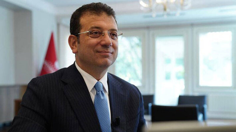 İBB Başkanı Ekrem İmamoğlu, belediye çalışanlarının maaşlarına iyileştirme yapıldığını duyurdu.