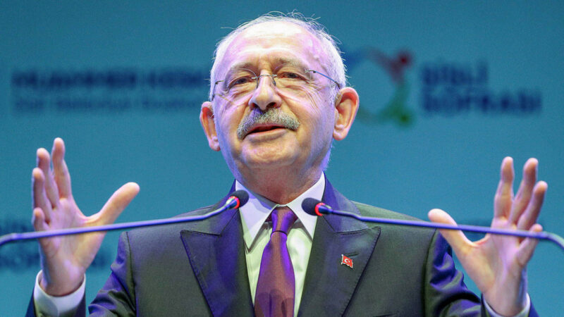 Eski CHP Genel Başkanı Kemal Kılıçdaroğlu Sözcü’de kaleme aldığı yazısında,