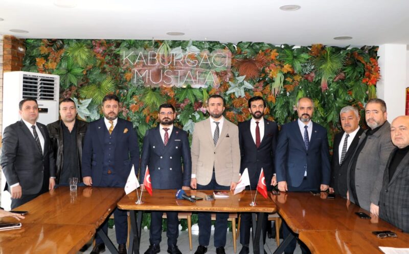 Yeniden Refah Partisi Çukurova İlçe Belediye Başkan Adayı Mustafa Geldi;