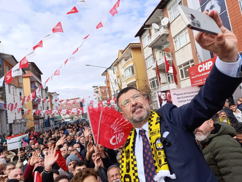 CHP Malatya Büyükşehir Belediye Başkan adayı Veli Ağbaba, Malatya’ya âşık
