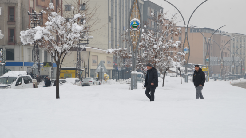Meteoroloji 17 Şubat hava durumu raporunu yayımladı. Rapora göre, Karadeniz'in