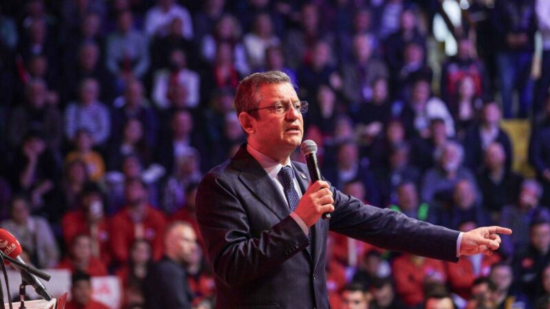 CHP Genel Başkanı Özgür Özel, Muğla'da konuşuyor.