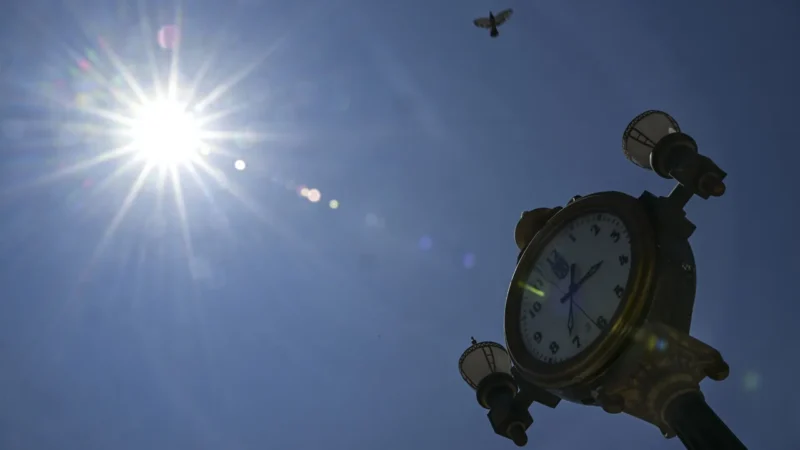 Meteoroloji Genel Müdürlüğü (MGM), mevsim normallerinin üzerinde seyreden hava sıcaklıklarının