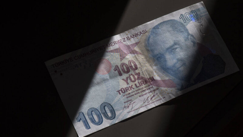 Yeni yılın ilk haftasında ivmelenen tüketici ve ticari kredi büyüme