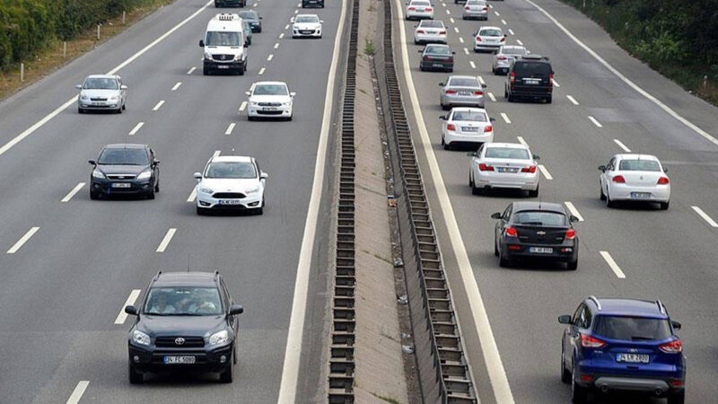 Zorunlu trafik sigortasında platform uygulaması bugün başlıyor. Uygulama ile sürücülerin