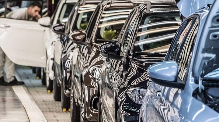Türkiye genelinde otomotiv satışları geçen ay 2023'ün aynı dönemine göre