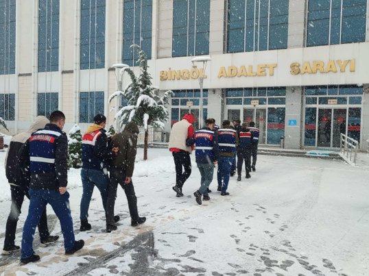 Bingöl'de Jandarma ekipleri, motosiklet hırsızlığı yaptıkları tespit edilen 6 kişiyi