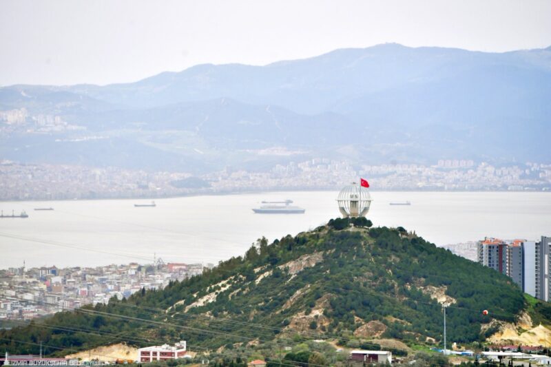 İzmir Büyükşehir Belediye Başkanı Tunç Soyer, Bayraklı Doğançay’da hayata geçirilen