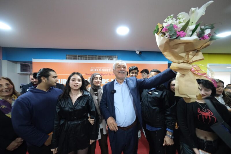 Adana Büyükşehir Belediyesini borç batağından hizmet atağına geçiren Adana Büyükşehir