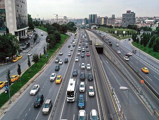 Ekonomist Şeref Oğuz, Motorlu Taşıtlar Vergisi ile ilgili 1990'lı yıllarda uygulanan bir düzenlemenin