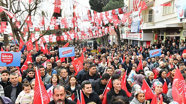 CHP Genel Başkanı Özgür Özel ile CHP'nin İzmir Büyükşehir Belediye