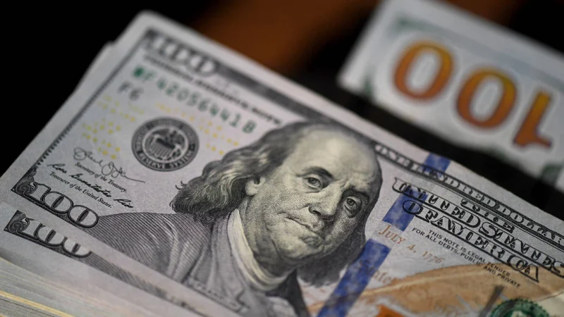 İstanbul serbest piyasada dolar 32,0740 liradan, euro 34,6930 liradan haftaya
