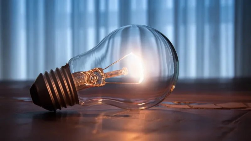 Gediz Elektrik, şebeke yenileme ve bakım çalışmalarına devam ediyor. Bu