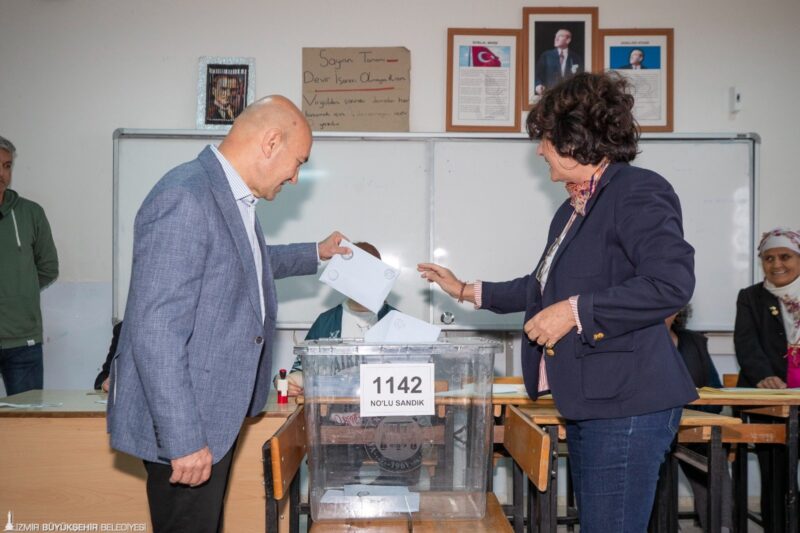 İzmir Büyükşehir Belediye Başkanı Tunç Soyer, yerel seçim için sabah