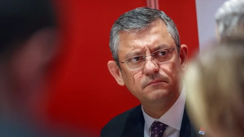 CHP Genel Başkanı Özgür Özel ve CHP İzmir Büyükşehir Belediye