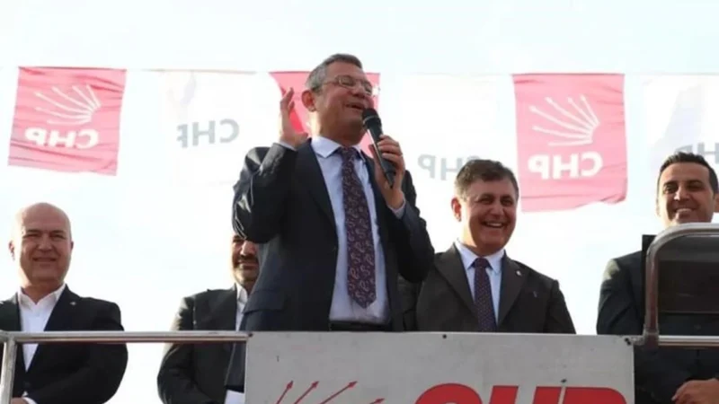 Cumhuriyet Halk Partisi Genel Başkanı Özgür Özel, yerel seçimlere bir