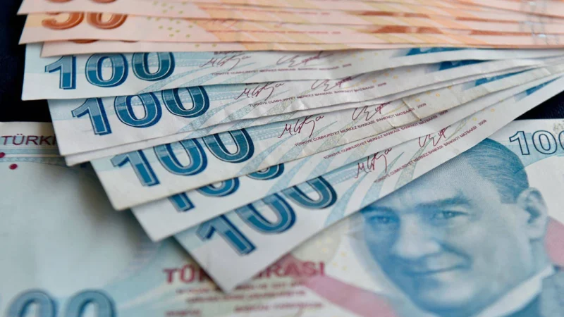 Merkez Bankası'nın faiz artışı sonrası bankalar da ihtiyaç kredisi ve