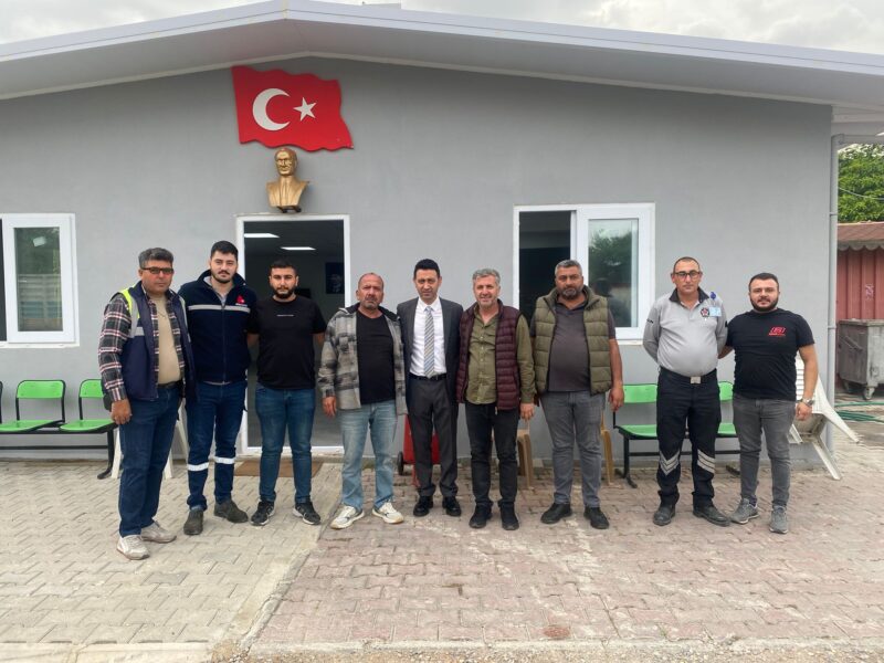 Bayraklı Belediye Başkanı İrfan Önal, haftanın ilk mesaisine saat 06.00’da