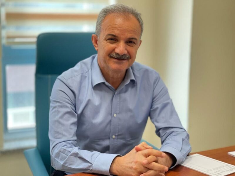 2019 yılında Adıyaman Belediye Başkanlığı’na seçilerek görevinden istifa eden Beyin