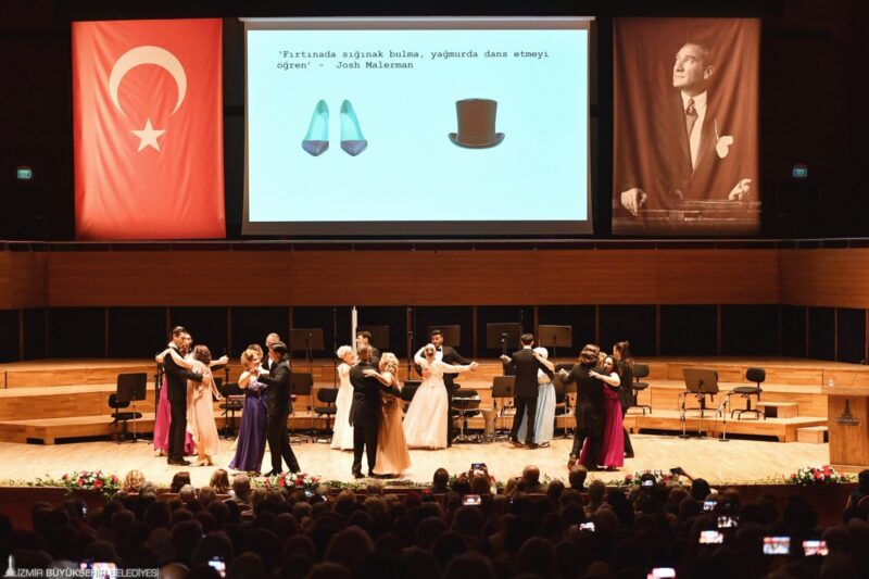 İzmir Büyükşehir Belediyesi Sağlıklı Yaş Alma Alzheimer-Demans Merkezi üyeleri, aylardır