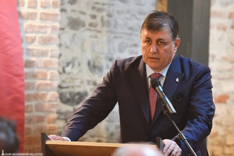İzmir Büyükşehir Belediye Başkanı Dr. Cemil Tugay, “Tarihi Liman Kenti