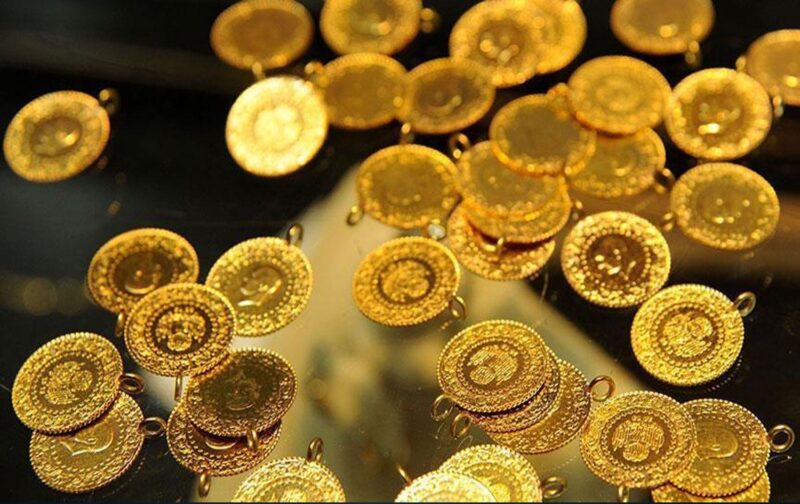 Gram altın, güne 2 bin 448 liradan işlem görerek başladı.