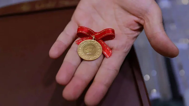 Seçimlerin ardından yükselişe geçen altının gramı yeni güne 2 bin