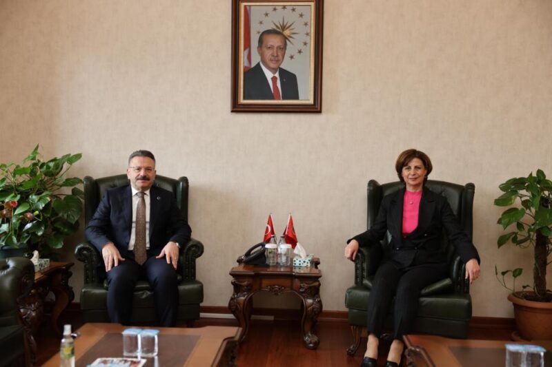 Eskişehir Büyükşehir Belediye Başkanı Ayşe Ünlüce, 31 Mart Mahalli İdareler
