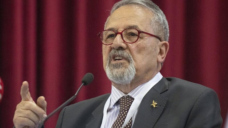 Prof. Dr. Naci Görür, olası büyük İstanbul depremine yönelik yaptığı