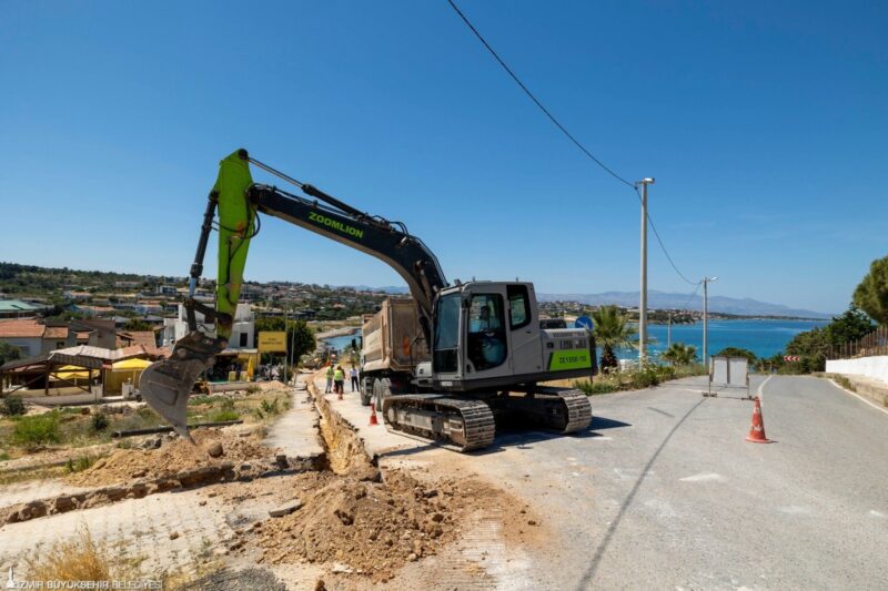 İzmir Büyükşehir Belediyesi İZSU Genel Müdürlüğü, yaz aylarında yoğun nüfus