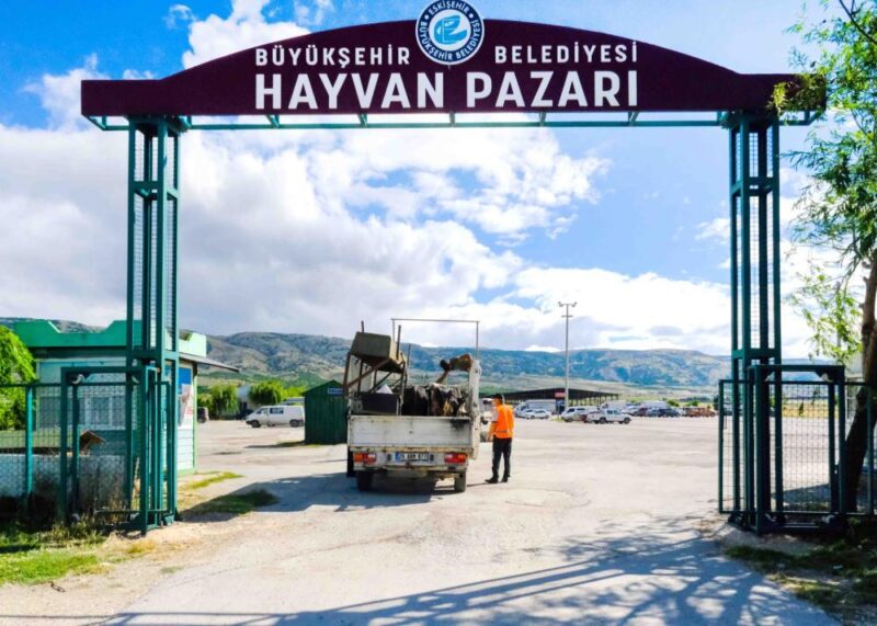 Muttalip yolu 2’nci kilometrede bulunan  Eskişehir Büyükşehir Belediyesi Hayvan