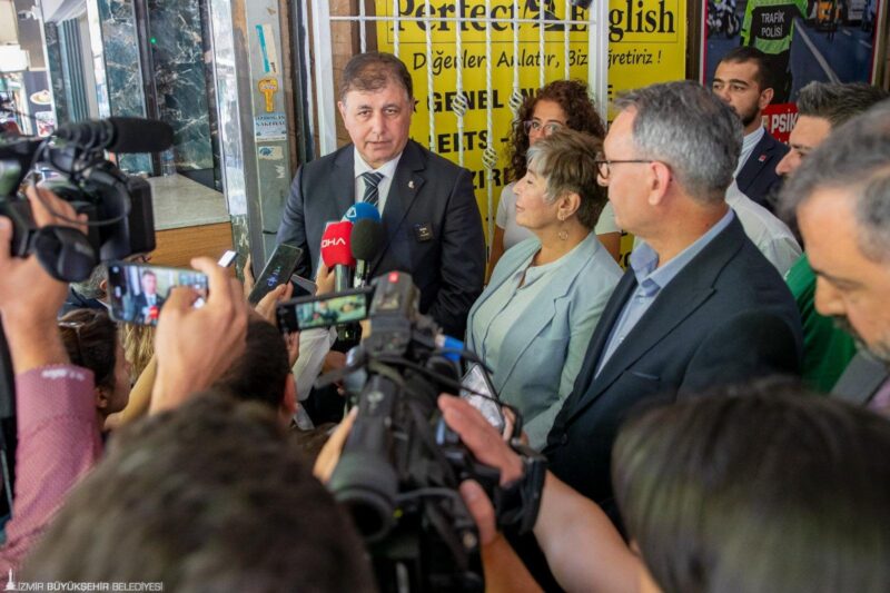 İzmir Büyükşehir Belediye Başkanı Dr. Cemil Tugay, siyasi partiler turunda