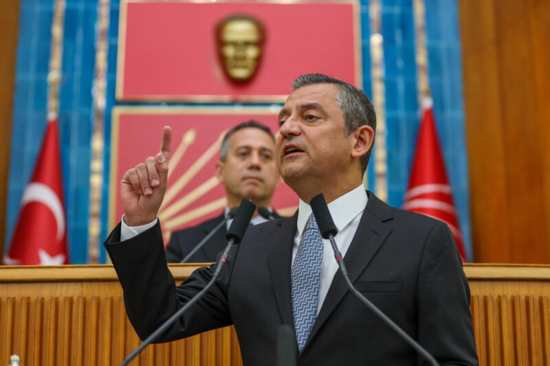 “SOKAKTA ÖZGÜVENLİ SİYASETE BÜYÜK DESTEK VAR”
Cumhuriyet Halk Partisi Genel Başkanı