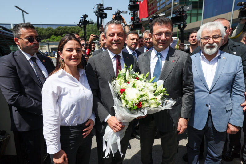 Cumhuriyet Halk Partisi Genel Başkanı Özgür Özel, İstanbul Büyükşehir Belediye