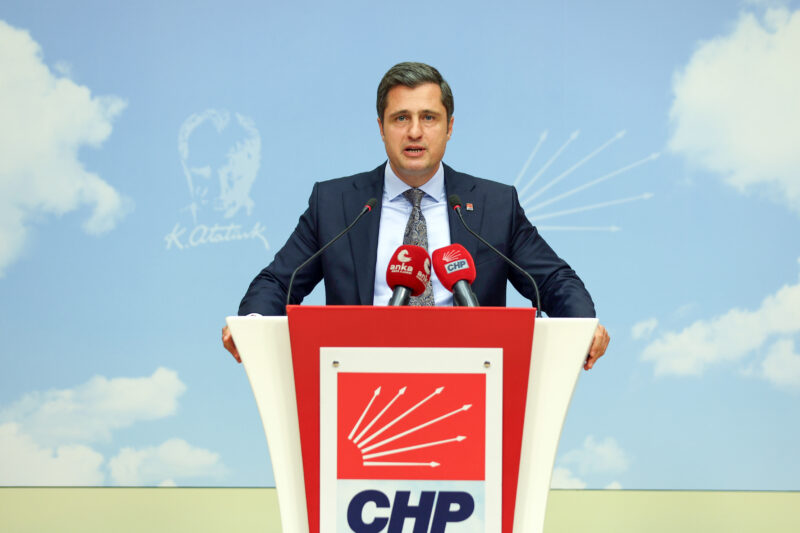 Değerli basın mensupları,
Bizleri ekranları başından ve sosyal medya hesaplarından takip