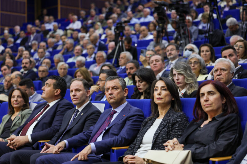 Cumhuriyet Halk Partisi Genel Başkanı Özgür Özel, TMMOB 48’inci Genel