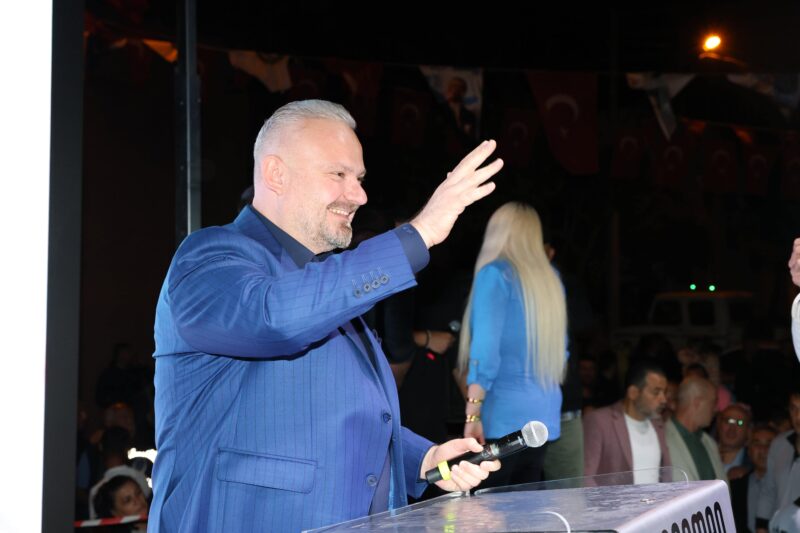 Baharın gelişi ve Hıdırellez, Menemen’de etkinliklerle kutlandı. Yoğurt içinde altın