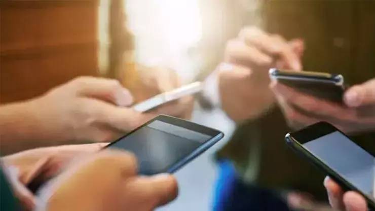Yurt dışından getirilen telefonlara sınır getirildi. Yeni düzenlemeye göre, gümrük