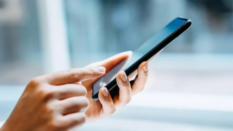Yurt dışından seyahat dönüşlerinde ikinci bir telefon gümrükten geçirilemeyecek. Gümrük