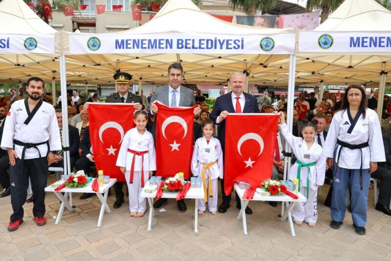 19 Mayıs Atatürk'ü Anma, Gençlik ve Spor Bayramı, Menemen'de tören