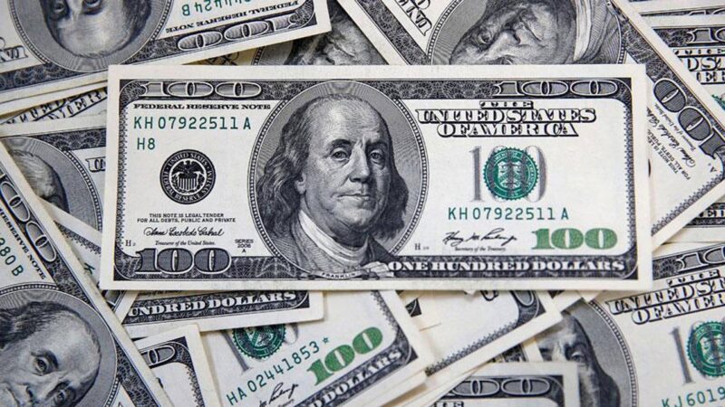 Dolar/TL, cuma günü yükseliş eğilimde bir seyir izleyerek günü önceki