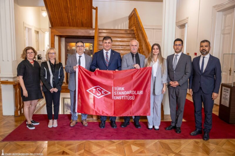 İzmir Büyükşehir Belediyesi hizmet verdiği tesislerde enerji yönetim sistemine geçti.